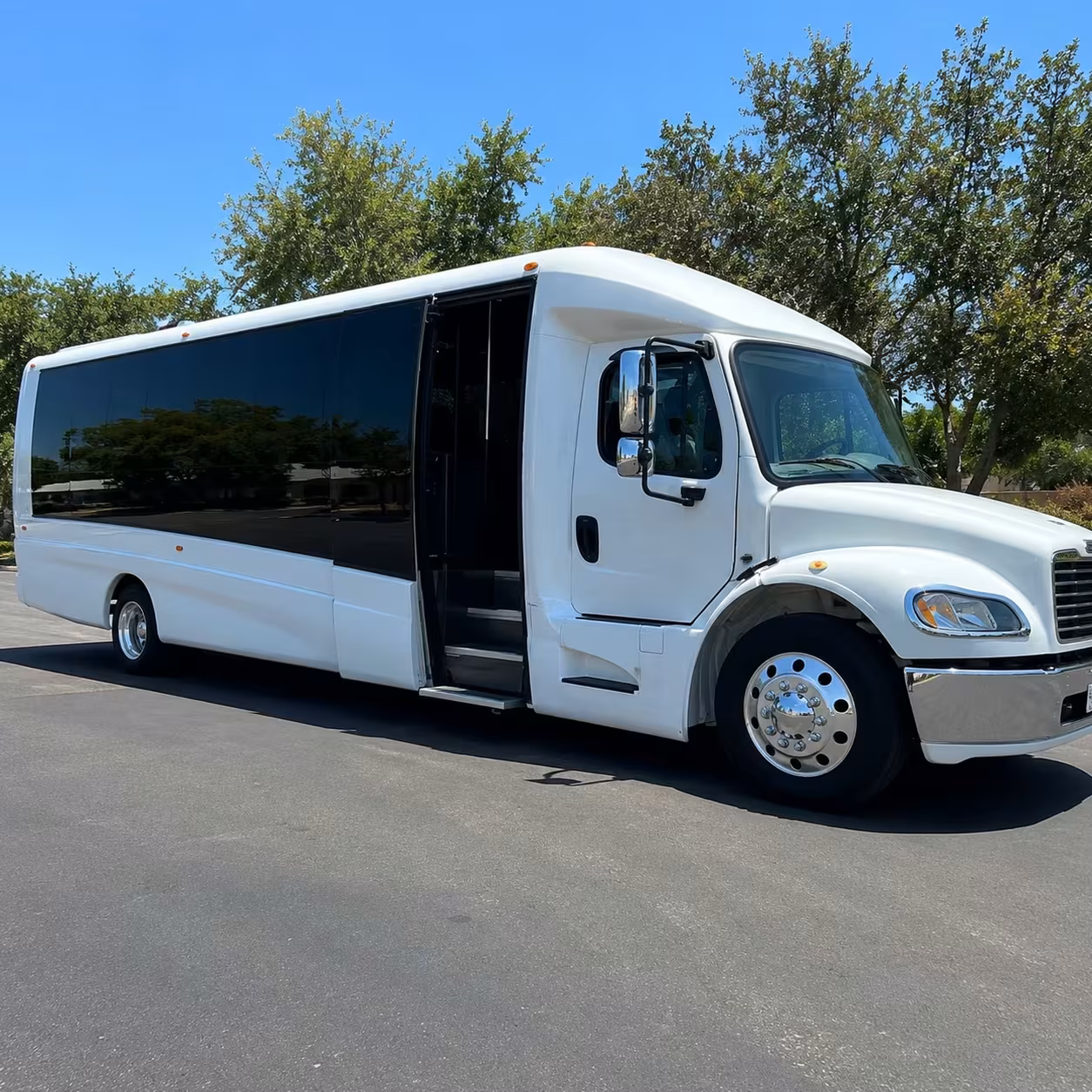 corporate event bus rentals in waterbury