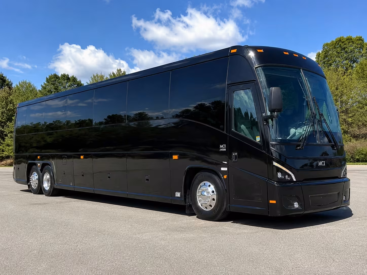 waterbury charter bus rentals to uconn huskies games