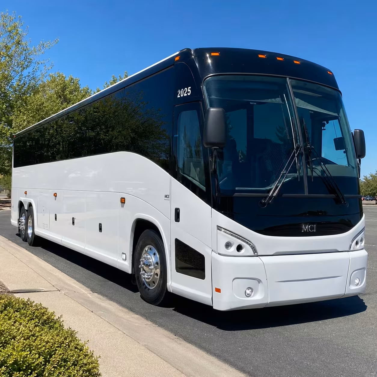 waterbury employee shuttle buses for daily corporate commutes